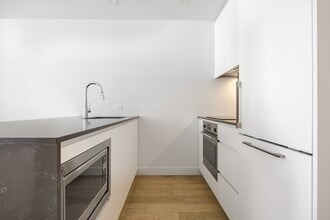 1500 Boul. René-Lévesque O in Montréal, QC - Building Photo - Building Photo