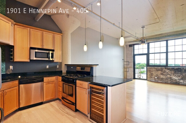 property at 1901 E Hennepin Ave