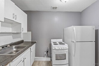 505 Carbon St in Syracuse, NY - Building Photo - Building Photo