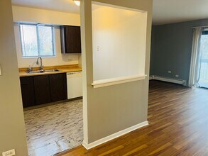 4561 Heartland Dr in Richton Park, IL - Building Photo - Building Photo