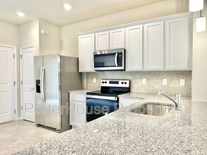 4717 Sparkling Shell Ave in Kissimmee, FL - Building Photo - Building Photo