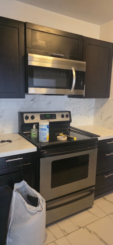 900 NE 209th Terrace in Miami, FL - Building Photo - Building Photo