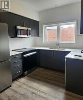 940 St David St N in Centre Wellington, ON - Building Photo