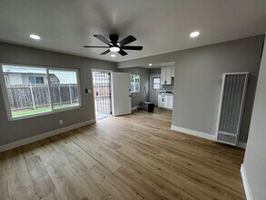 333 E 27th St in National City, CA - Building Photo - Building Photo