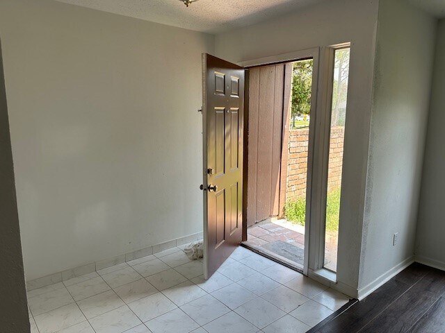 8722 Maplecrest Dr in Houston, TX - Building Photo - Building Photo