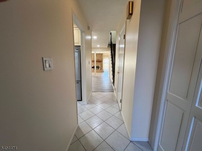 124 Chelsea Way in Bridgewater, NJ - Building Photo - Building Photo