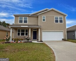 215 Brooklet Cir in St. Marys, GA - Building Photo