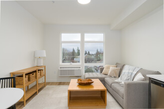 North Hill Millennium in Spokane, WA - Building Photo - Interior Photo