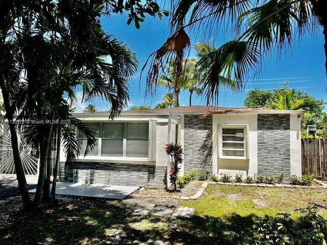 1619 Rodman St in Hollywood, FL - Building Photo