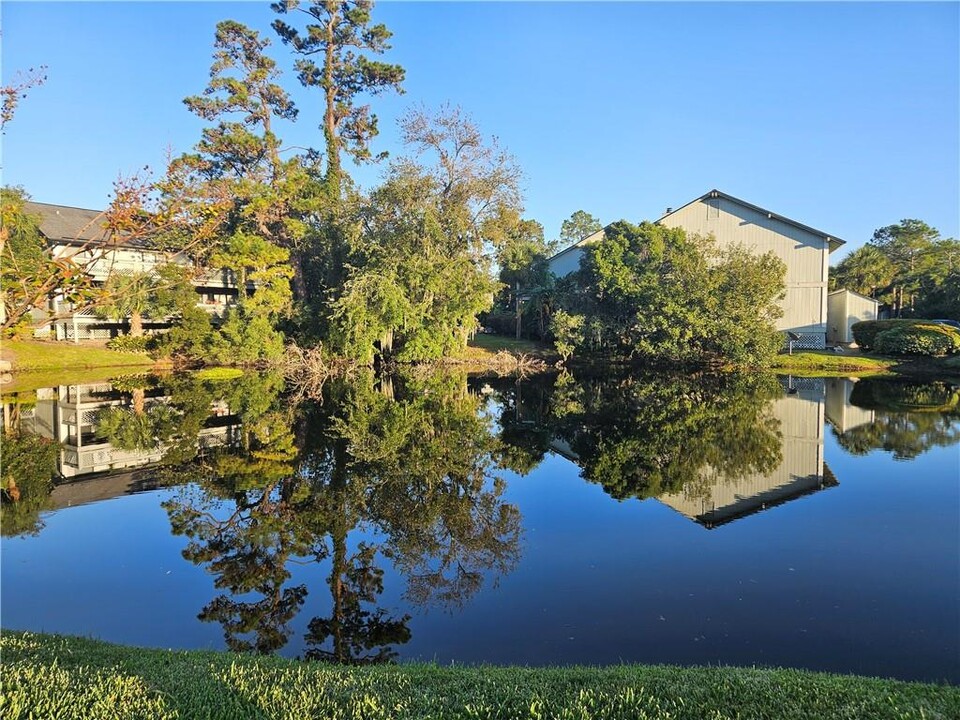 100 Blair Rd in St. Simons Island, GA - Building Photo