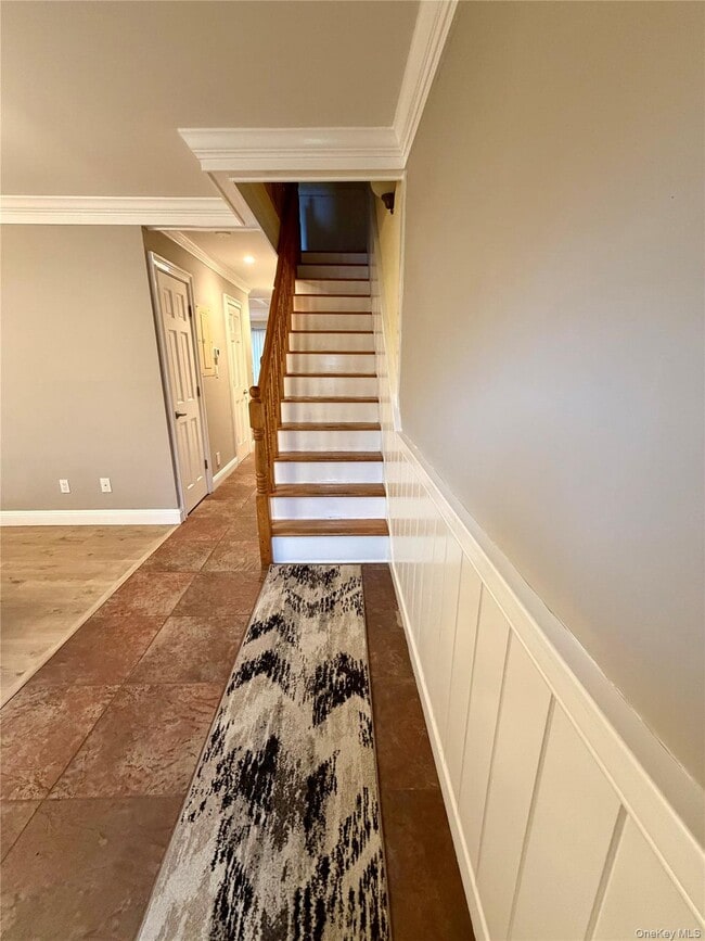 125 Hill Spur in Calverton, NY - Building Photo - Building Photo