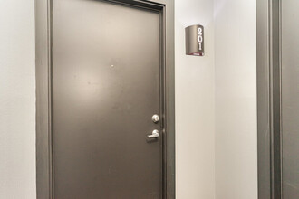 1323 Boren Ave in Seattle, WA - Building Photo - Building Photo