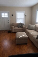 821 Diamond Ave NE in Grand Rapids, MI - Building Photo - Building Photo