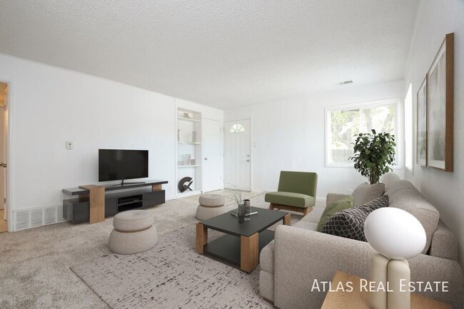 property at 916 Osceola St