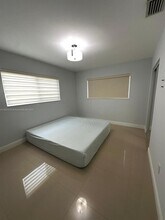 1430 NW 183rd St in Miami, FL - Building Photo - Building Photo