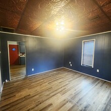 415 W Oregon Ave in Chickasha, OK - Building Photo - Building Photo