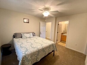 1012 Harts Cove Way in Seneca, SC - Building Photo - Building Photo
