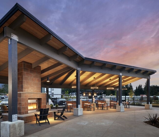 Camber in Bremerton, WA - Foto de edificio - Building Photo