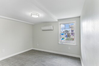 2230 Amelia St in New Orleans, LA - Building Photo - Building Photo