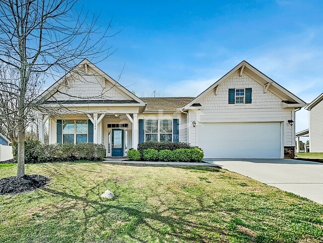 property at 1304 Oakhurst Dr