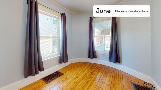 Private bedroom in 6 bed/1.5 bath Home in Boston, MA - Building Photo - Building Photo
