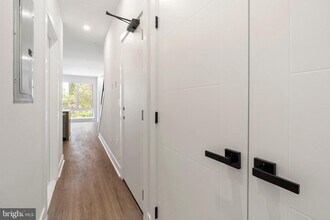2207 N Franklin St in Philadelphia, PA - Building Photo - Building Photo