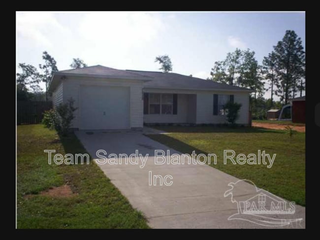 property at 7728 Bogey Ln
