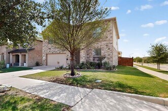 9137 Grovehurst Rd in Fort Worth, TX - Building Photo - Building Photo