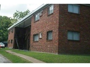 Mclemore 5 Unit in Memphis, TN - Building Photo - Building Photo