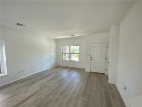 4512 Inicio Ln in Austin, TX - Building Photo - Building Photo