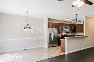 2823 Preston Woods Trail in Lake St. Louis, MO - Building Photo - Building Photo