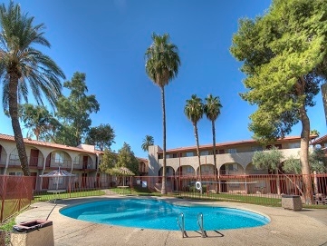 Camelback Vista in Phoenix, AZ - Building Photo