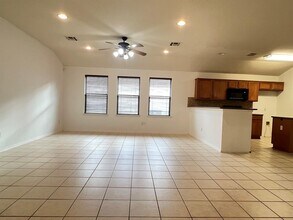 9504 Castle Pines Dr in Austin, TX - Building Photo - Building Photo