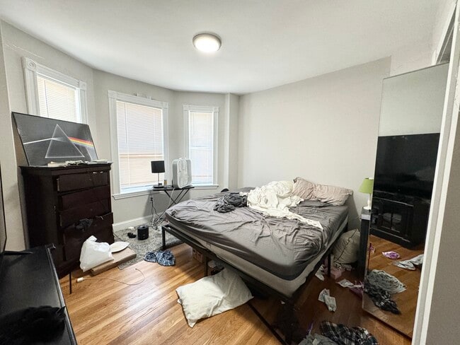 20 Howell St, Unit 3 in Boston, MA - Foto de edificio - Building Photo