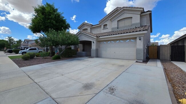 14444 W Boca Raton Rd in Surprise, AZ - Foto de edificio - Building Photo