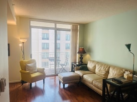 930 Wayne Ave in Silver Spring, MD - Building Photo