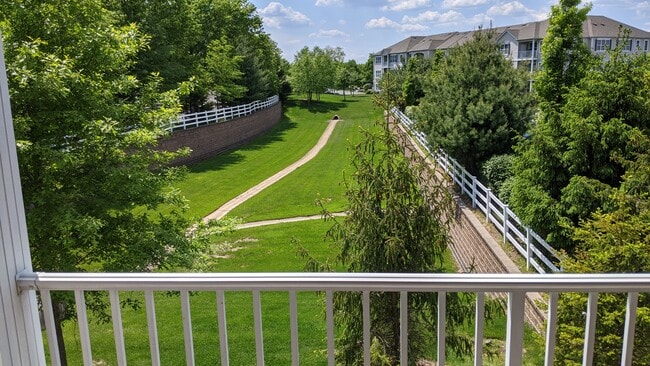 627 Timberlake Dr in Trenton, NJ - Foto de edificio - Building Photo