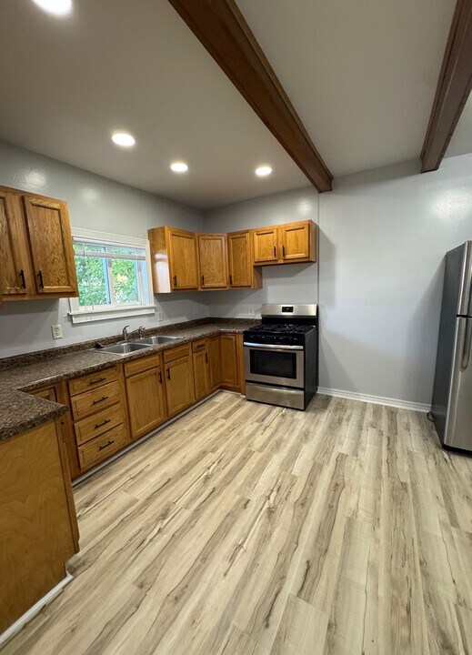 841 S Brookfield St in South Bend, IN - Building Photo