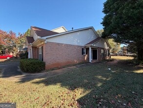 2137 Hickory Bend SE in Conyers, GA - Building Photo - Building Photo