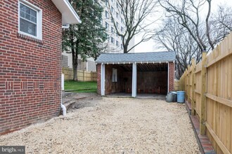 811 Thayer Ave in Silver Spring, MD - Building Photo - Building Photo