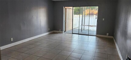 7210 N Manhattan Ave in Tampa, FL - Building Photo - Building Photo