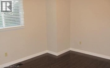 63 Glenvalley Dr in Cambridge, ON - Building Photo - Building Photo