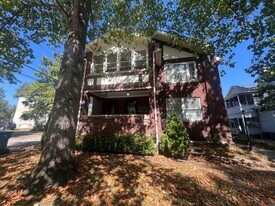 417-419 E Canedy St in Springfield, IL - Building Photo