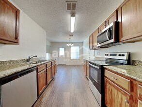 1699 Wildrose Dr in Rockwall, TX - Building Photo - Building Photo