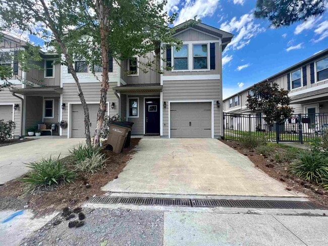 1200 W Government St in Pensacola, FL - Building Photo - Building Photo