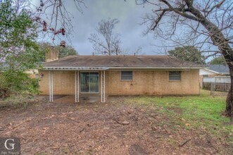 503 Yale Pl in Bossier City, LA - Foto de edificio - Building Photo