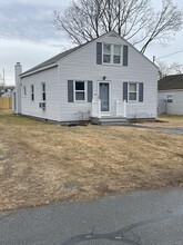 41 Harbor Ave in Madison, CT - Foto de edificio - Building Photo