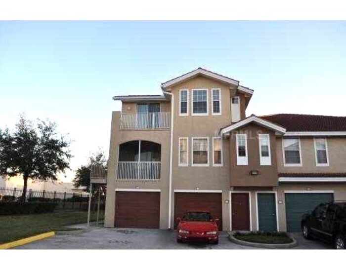 12216 Wild Iris Way in Orlando, FL - Building Photo