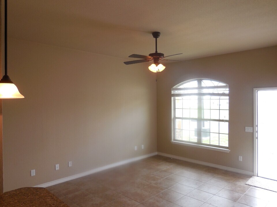 613 Paseo del Plata Dr in Temple, TX - Building Photo