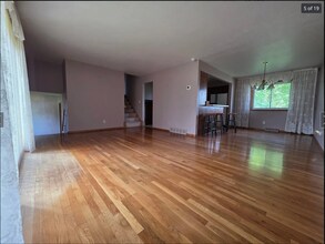 2908 Bowmen Ln in Parma, OH - Building Photo - Building Photo